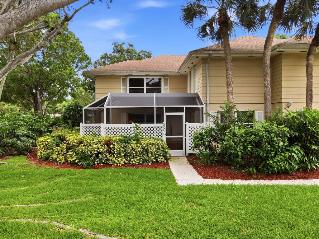 Photo of 6604 Dryden Court #D, Boynton Beach, FL 33436 (MLS # B26035811)