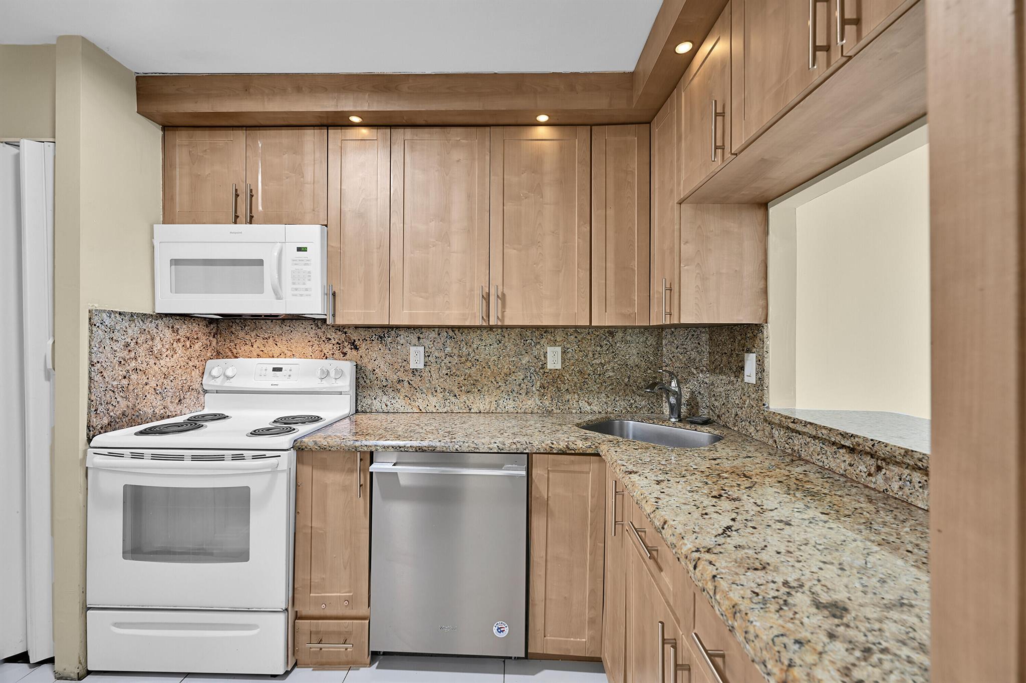 Fort Lauderdale, Florida 33308, United States, 2 Bedrooms Bedrooms, ,2 BathroomsBathrooms,Residential,Active,209518