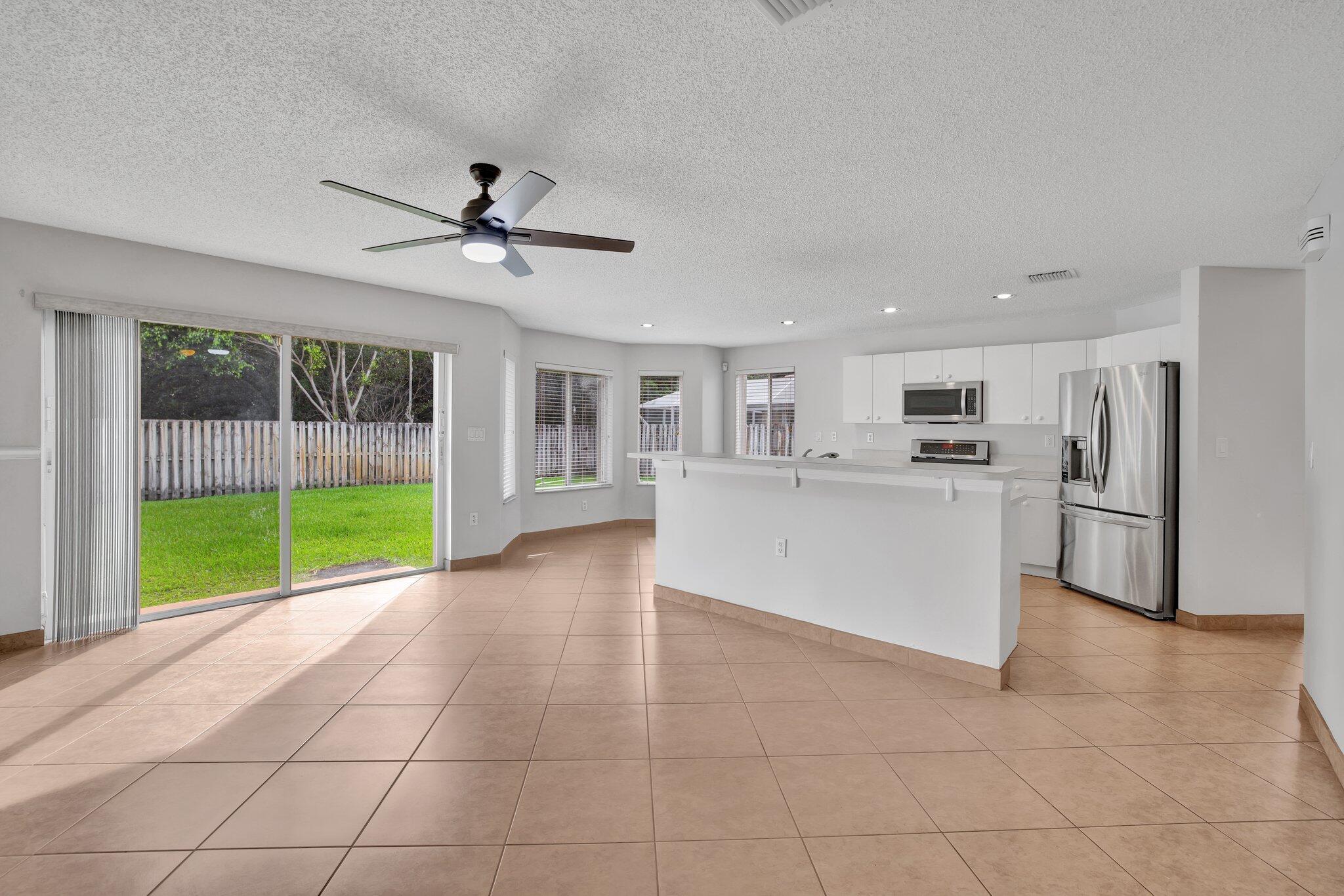 Crystal Pointe - Residential