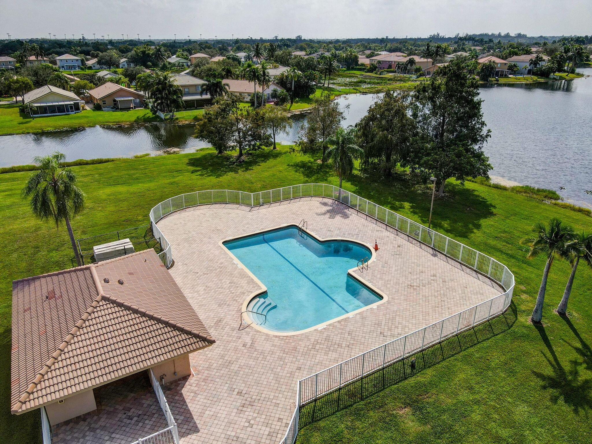 Crystal Pointe - Residential