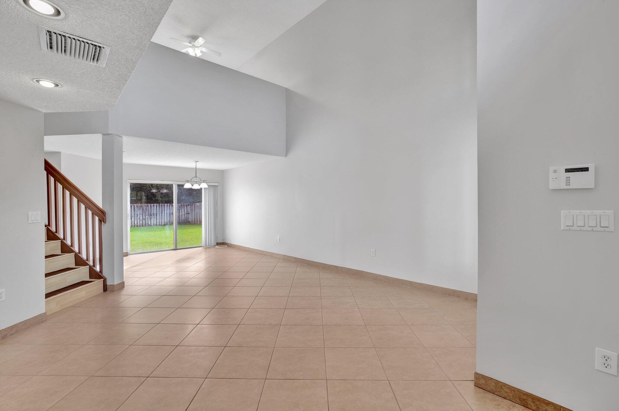 Crystal Pointe - Residential