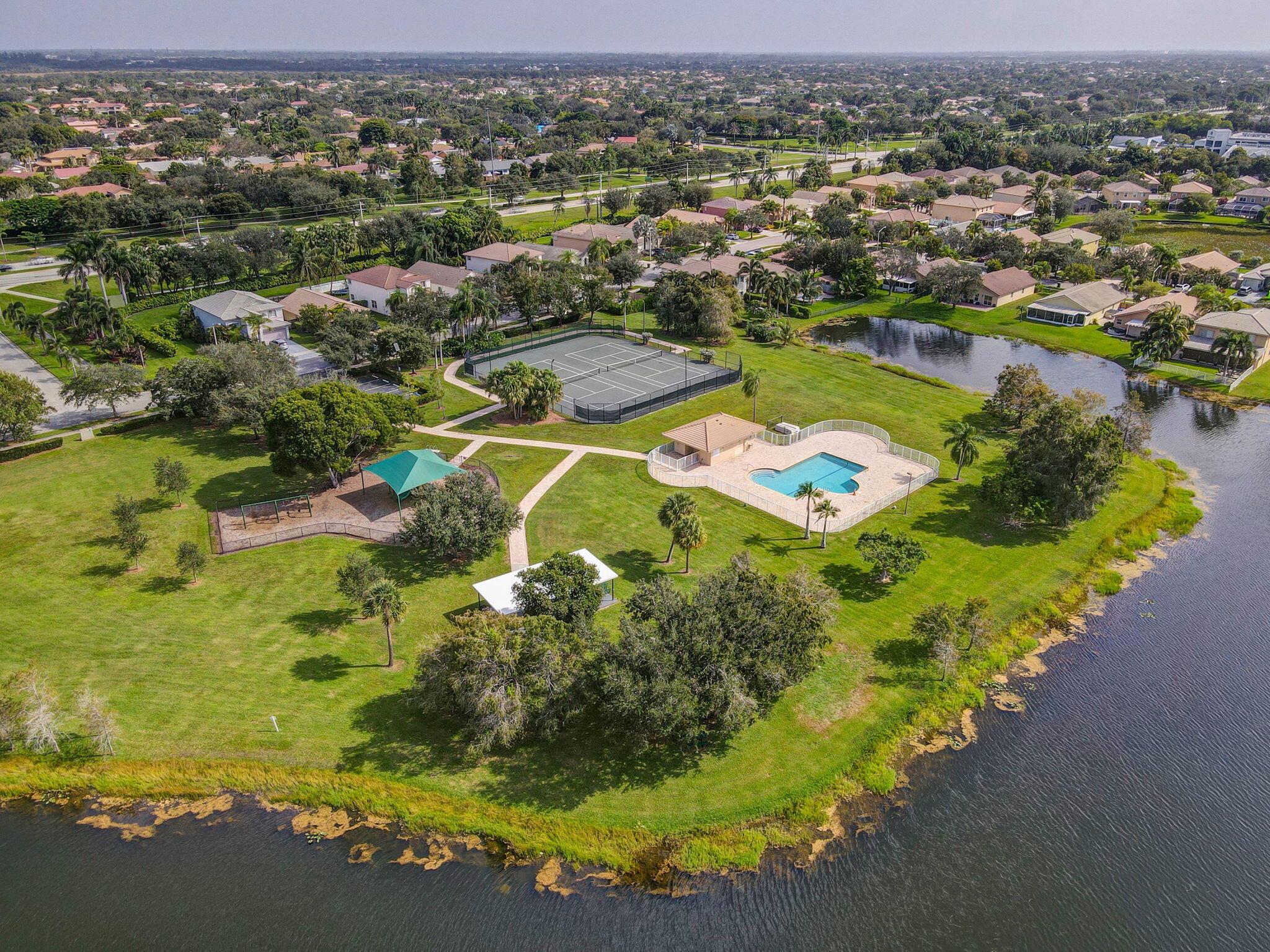 Crystal Pointe - Residential