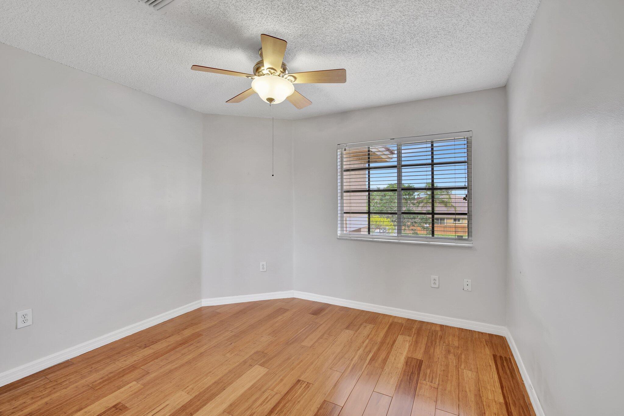 Crystal Pointe - Residential