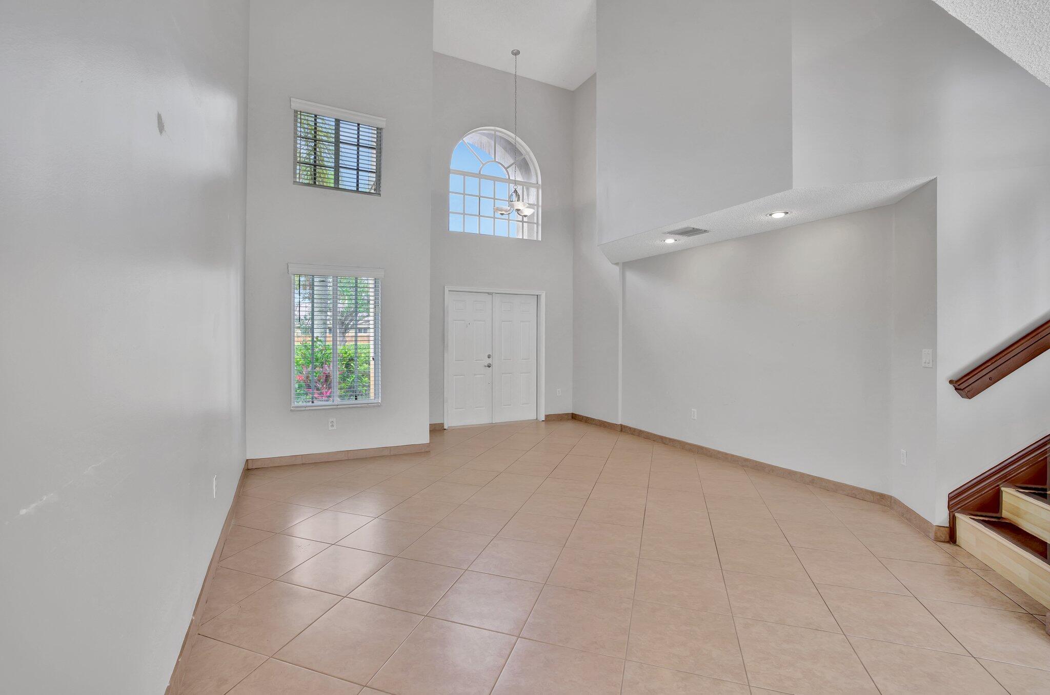 Crystal Pointe - Residential