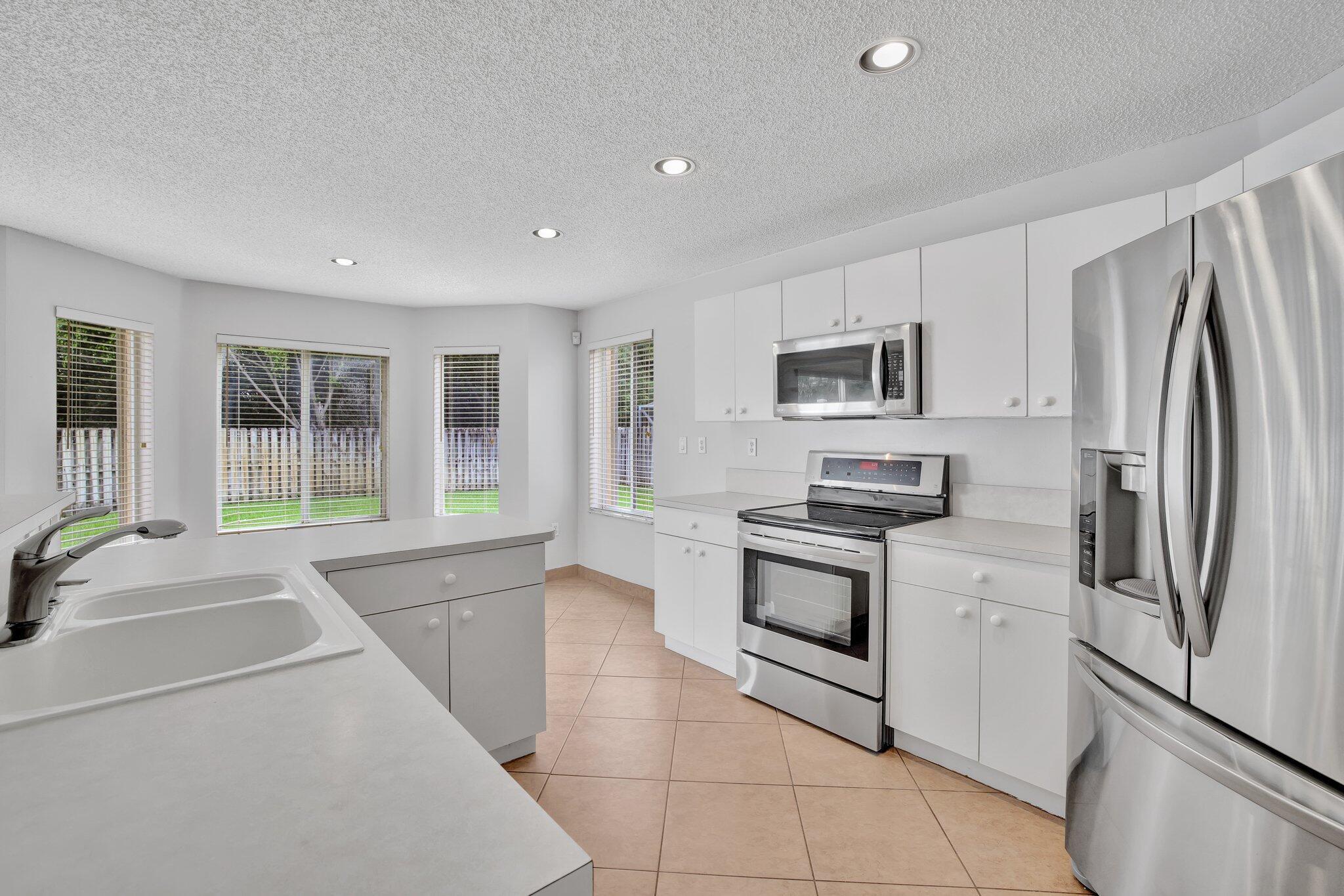 Crystal Pointe - Residential