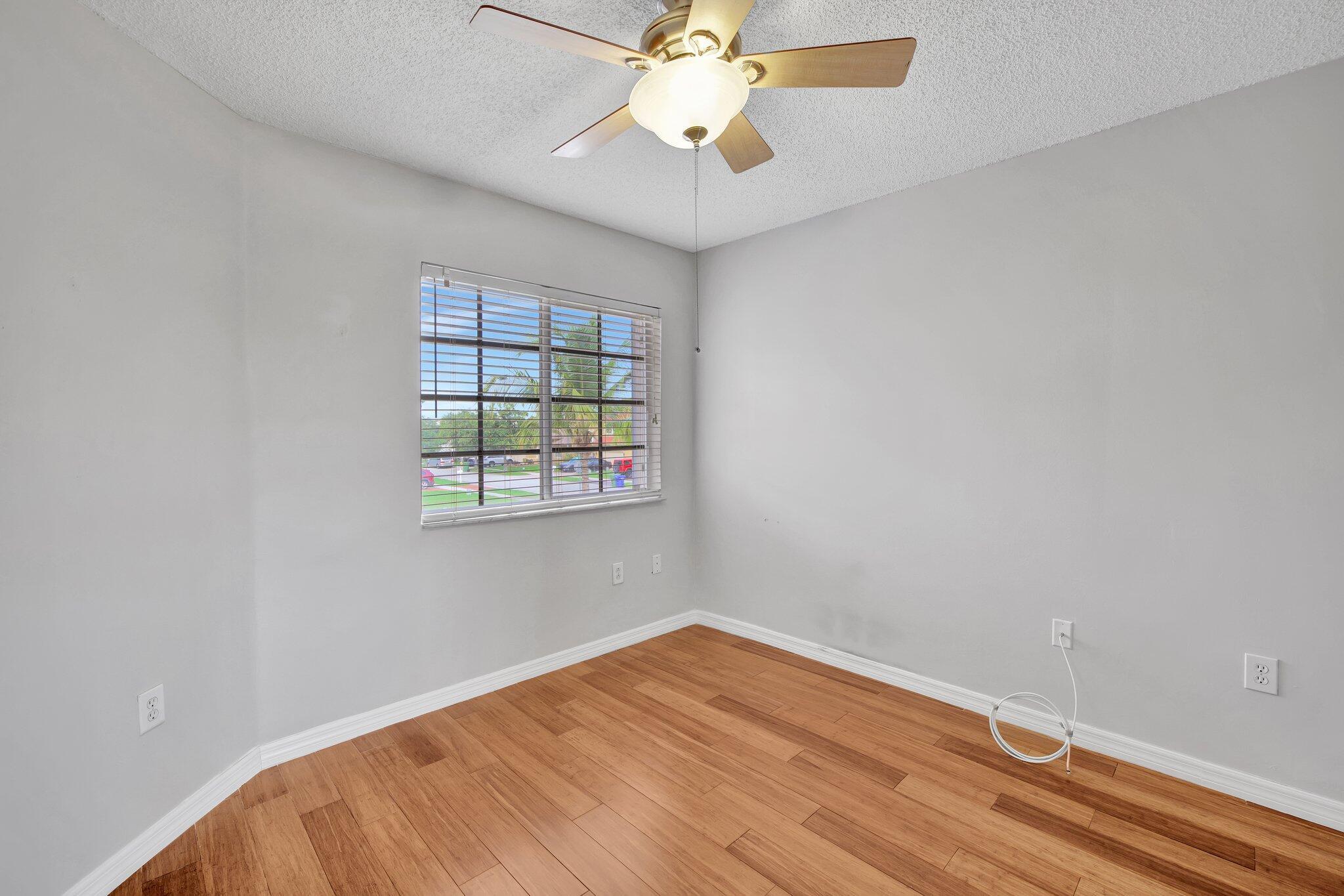 Crystal Pointe - Residential