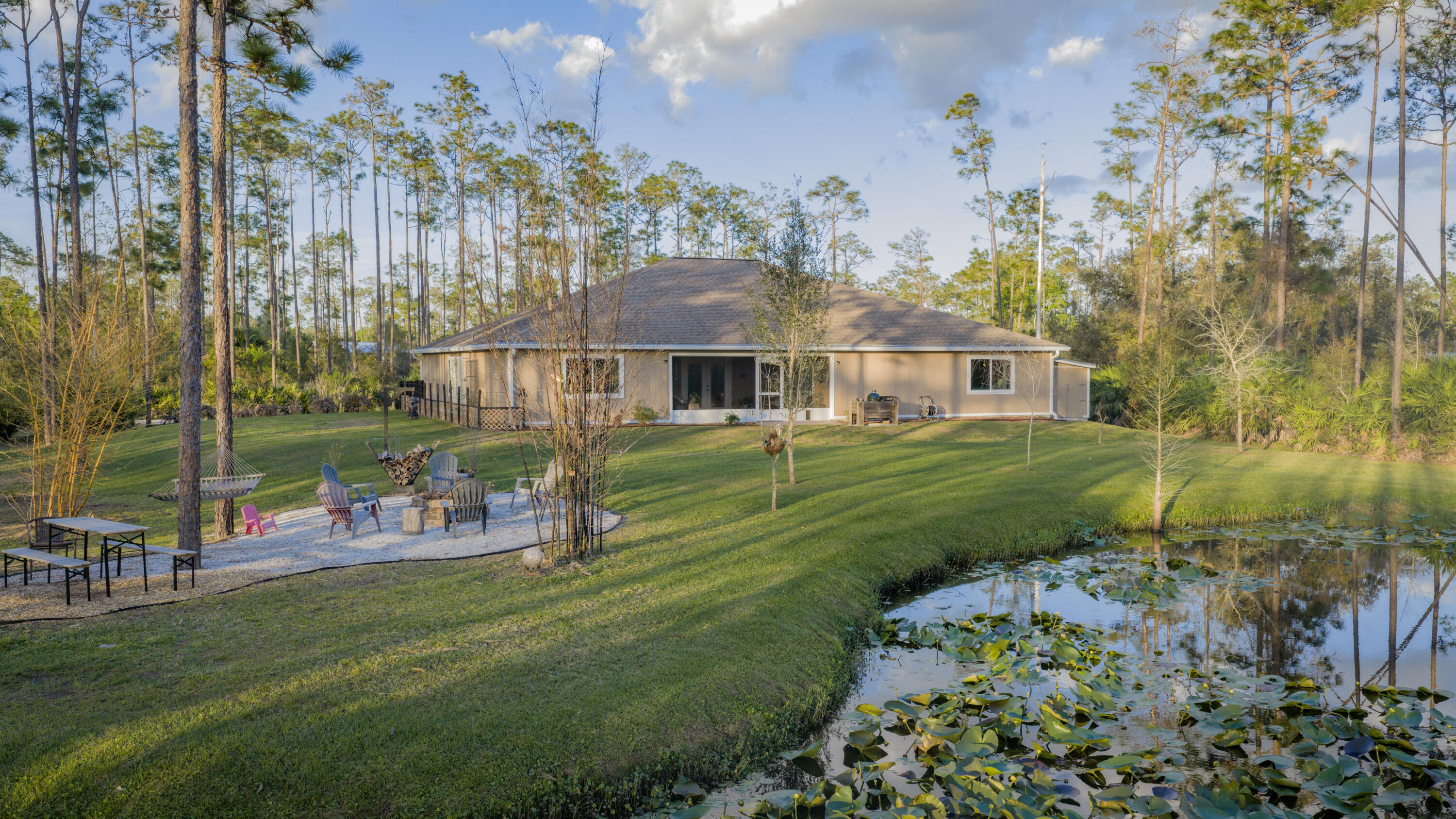 INDIAN HAMMOCK HUNT AND RIDING - Residential