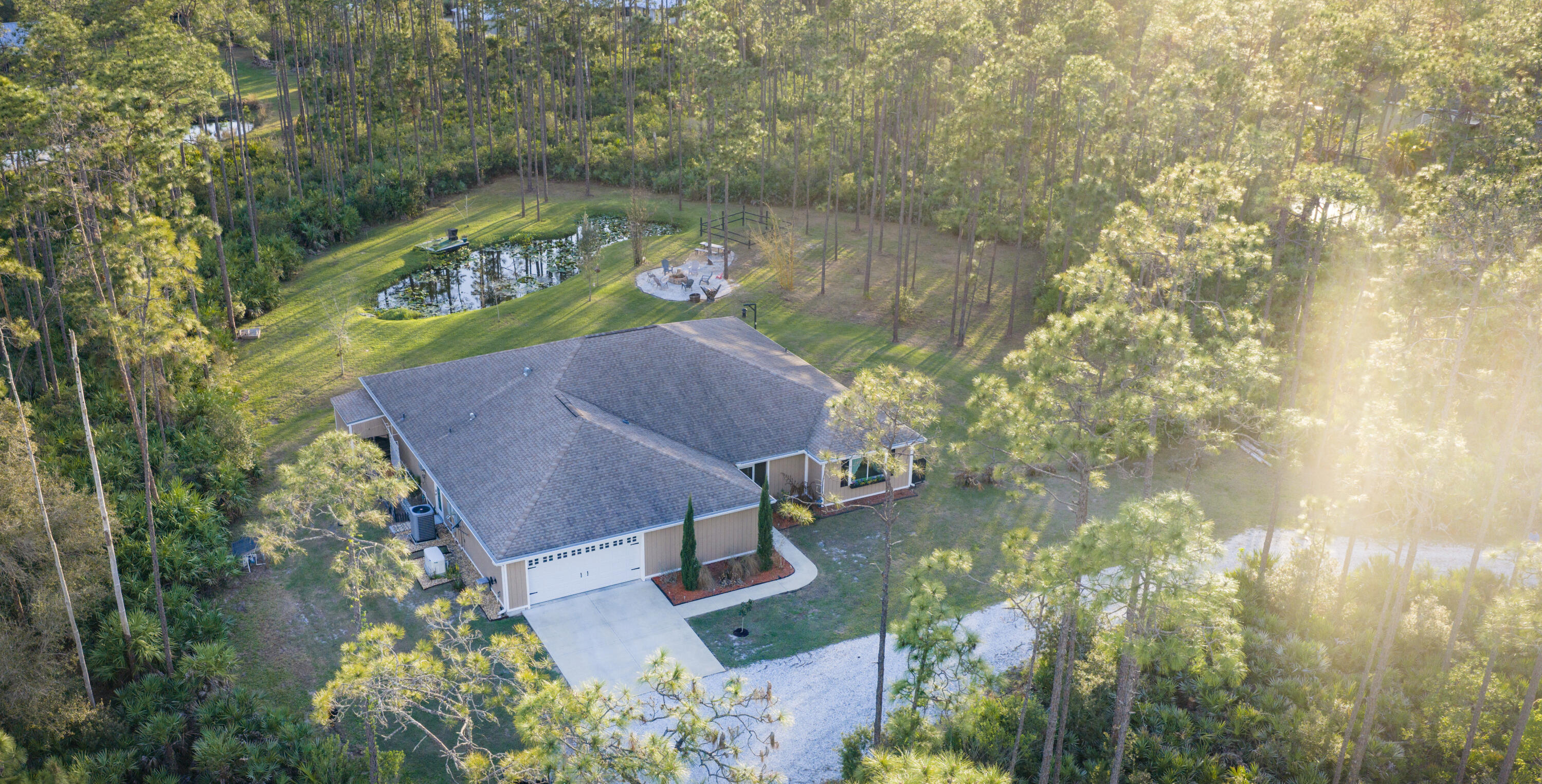 INDIAN HAMMOCK HUNT AND RIDING - Residential