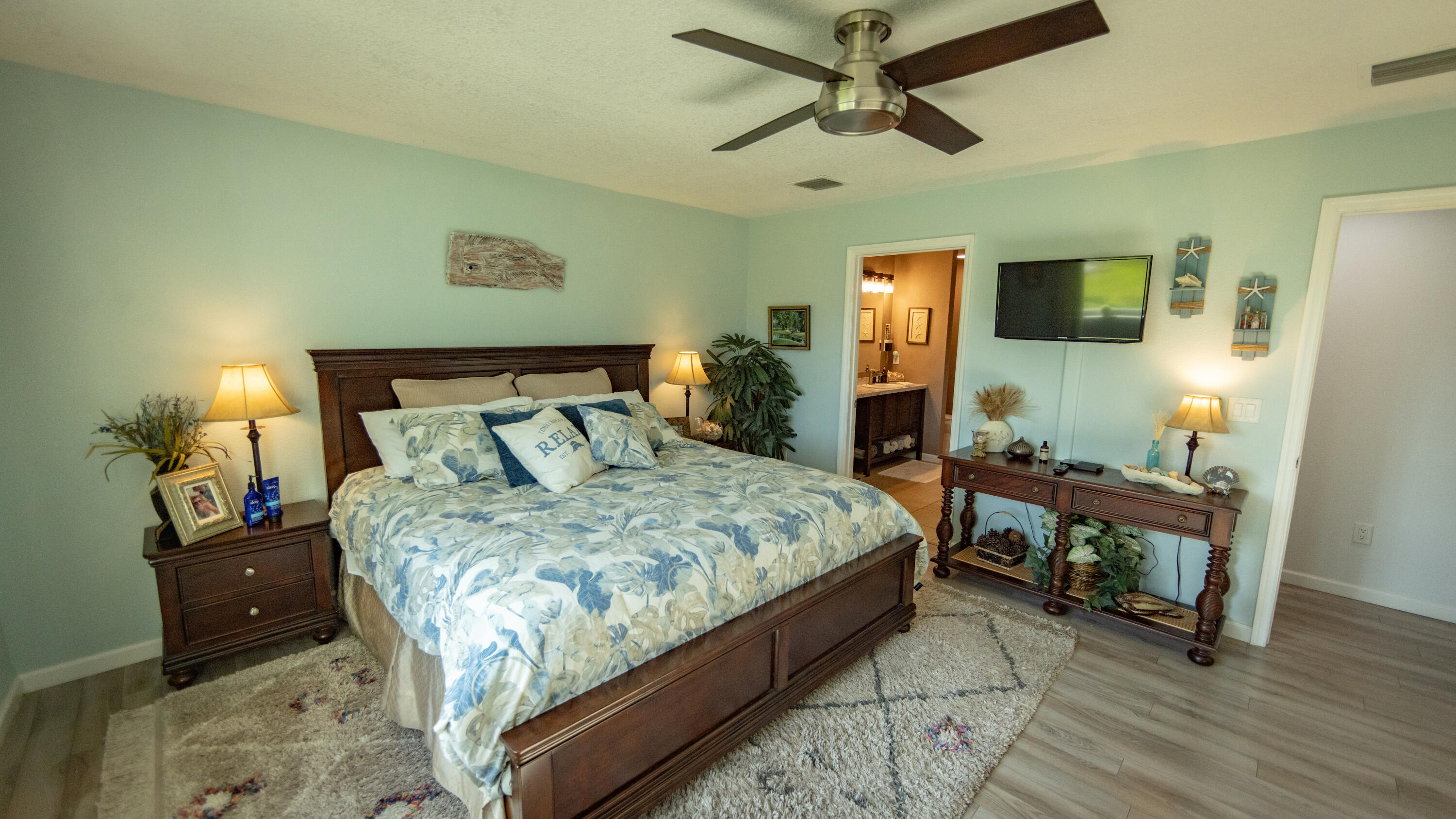 INDIAN HAMMOCK HUNT AND RIDING - Residential