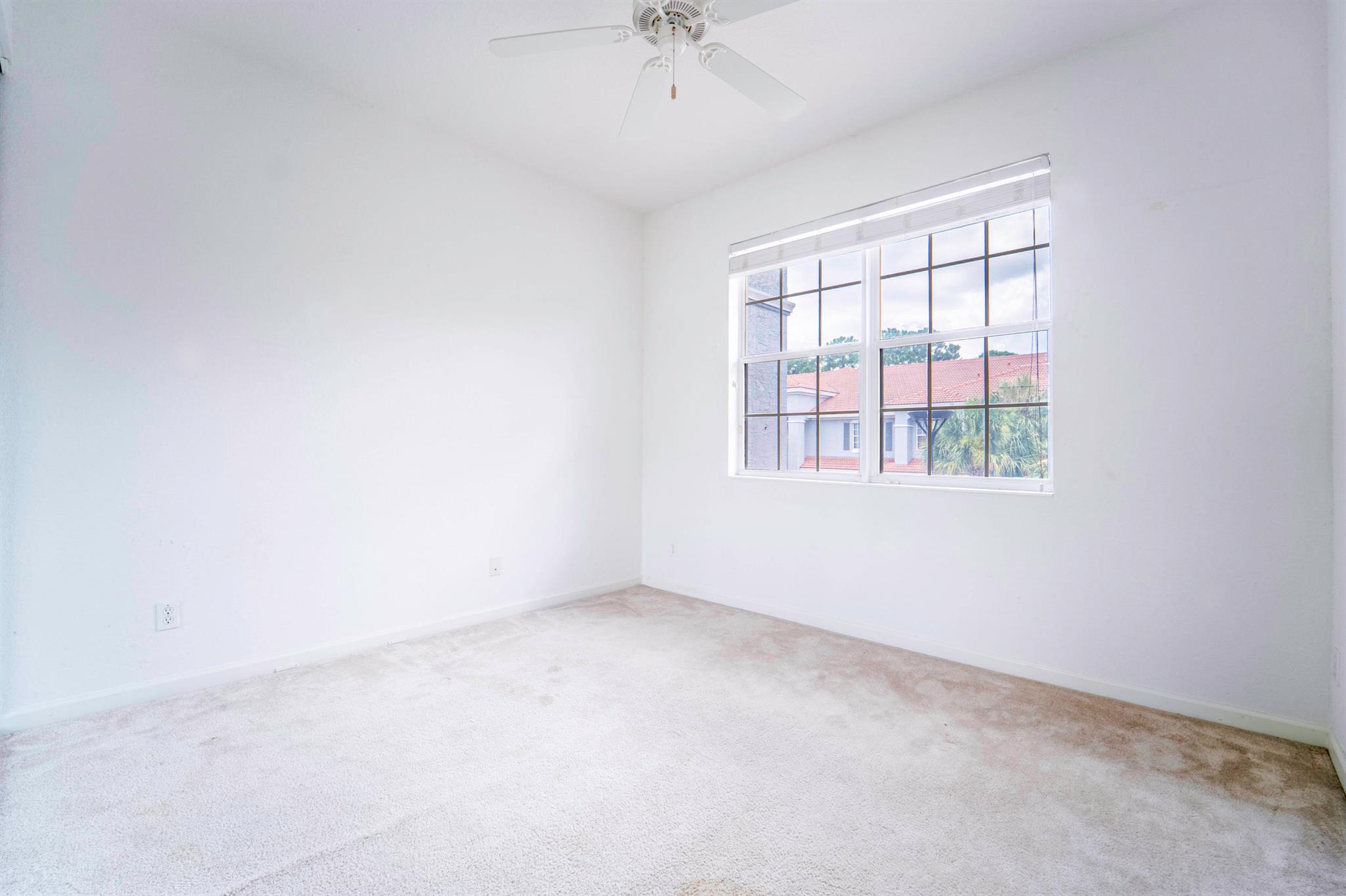 THIRD REPLAT OF PORTOFINO - Residential