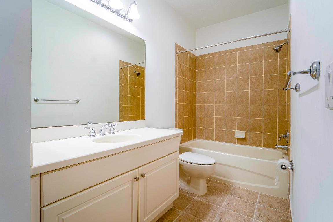 THIRD REPLAT OF PORTOFINO ISLES - Residential