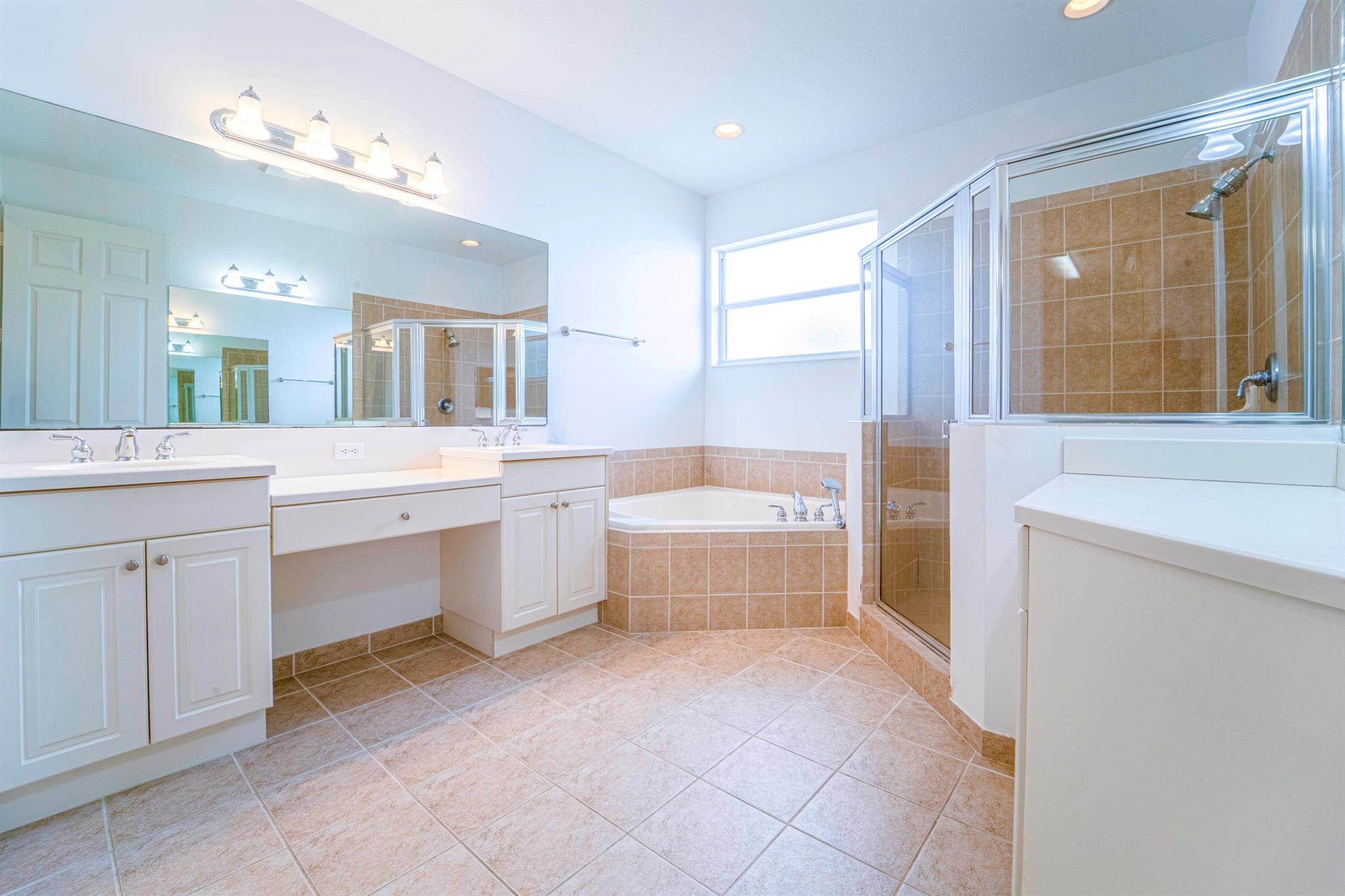 THIRD REPLAT OF PORTOFINO - Residential