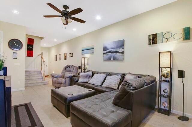 THIRD REPLAT OF PORTOFINO ISLES - Residential