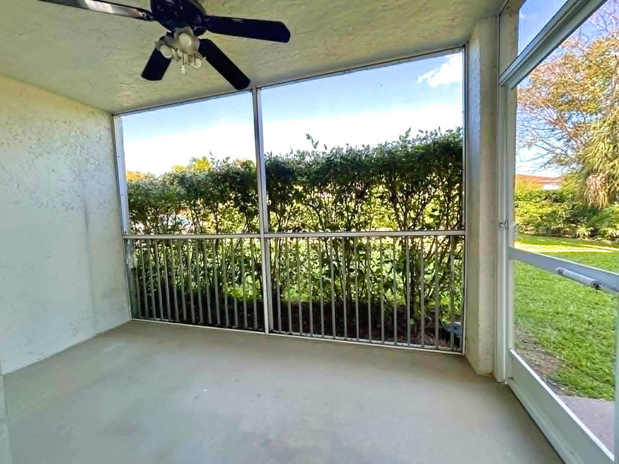 FOXWOOD HOLLOW AT CORAL SPRINGS - Residential