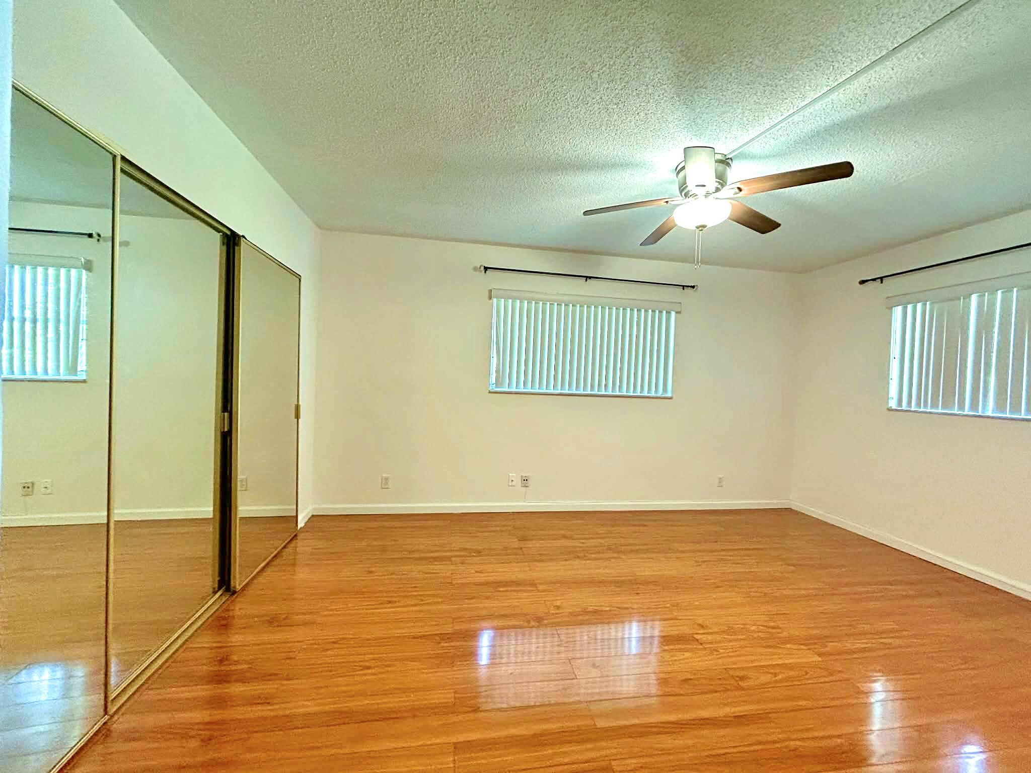 FOXWOOD HOLLOW AT CORAL SPRINGS - Residential