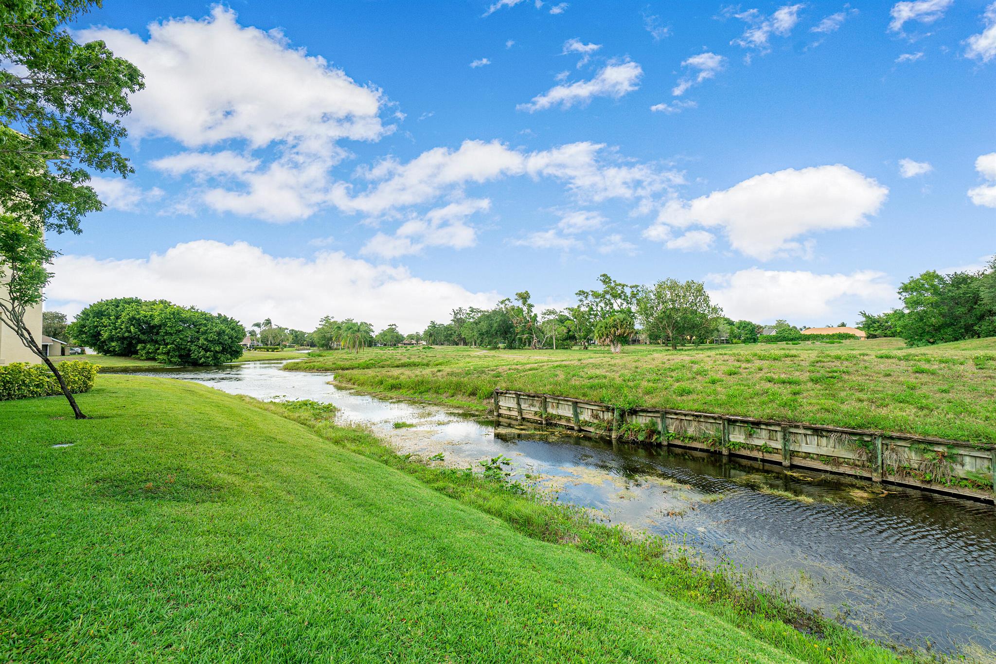 ARISSA PLACE CONDO - Residential