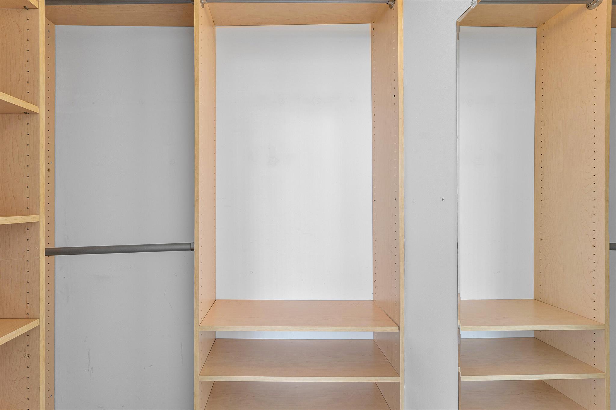 ARISSA PLACE CONDO - Residential