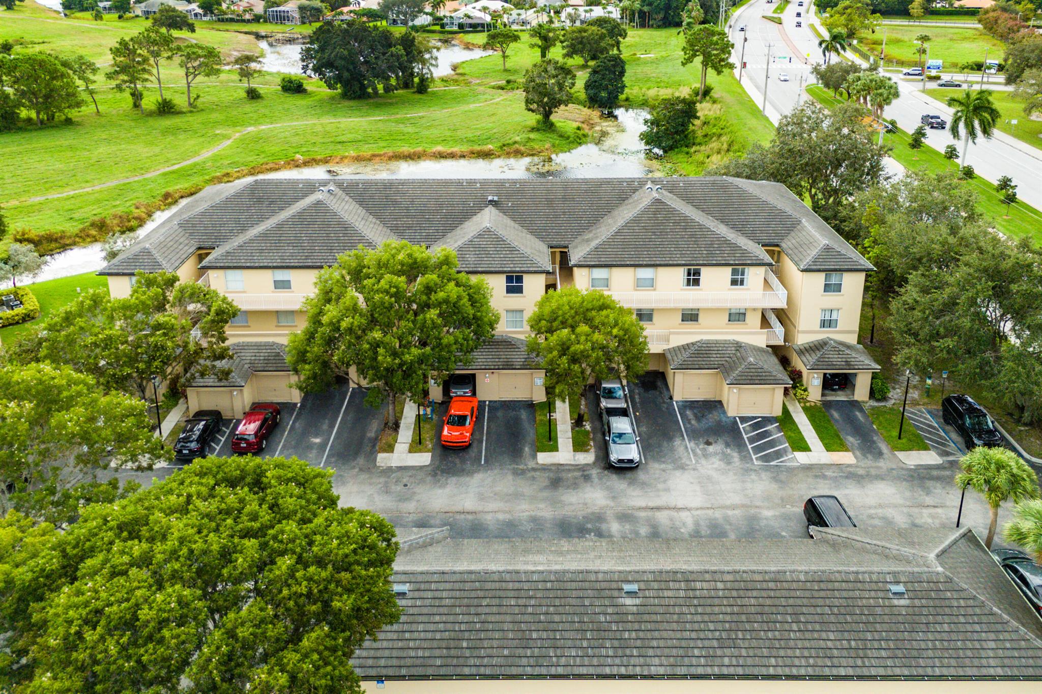 ARISSA PLACE CONDO - Residential