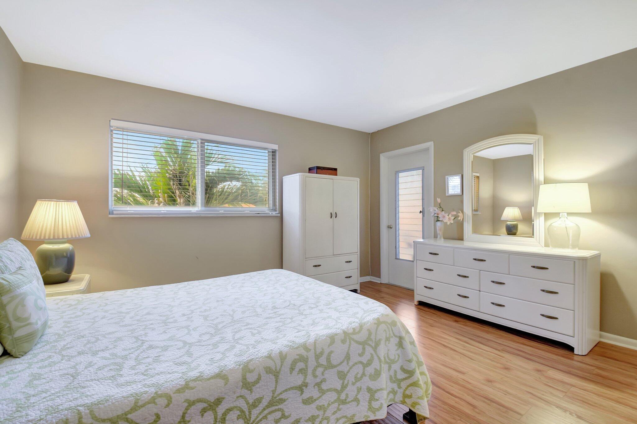 COLONIAL RIDGE CORP - Residential