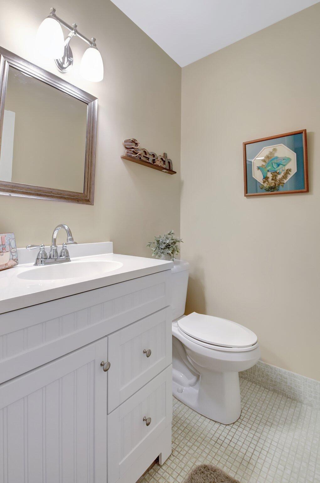 COLONIAL RIDGE CORP - Residential