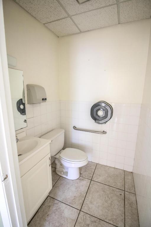 411 SW 27th Avenue 1