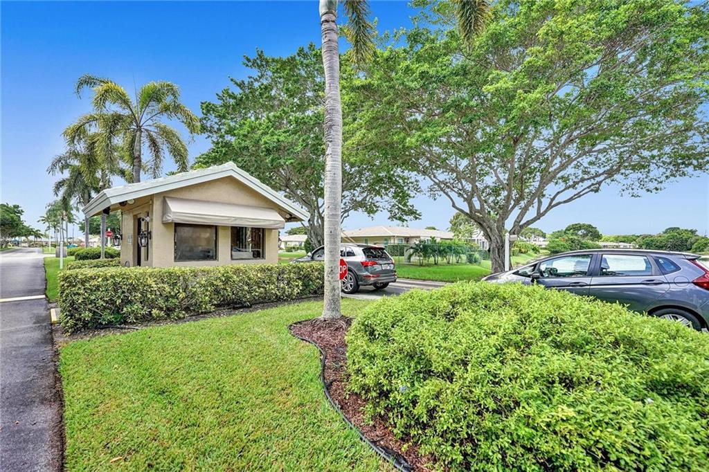 BOCA LAKES CONDO - Residential