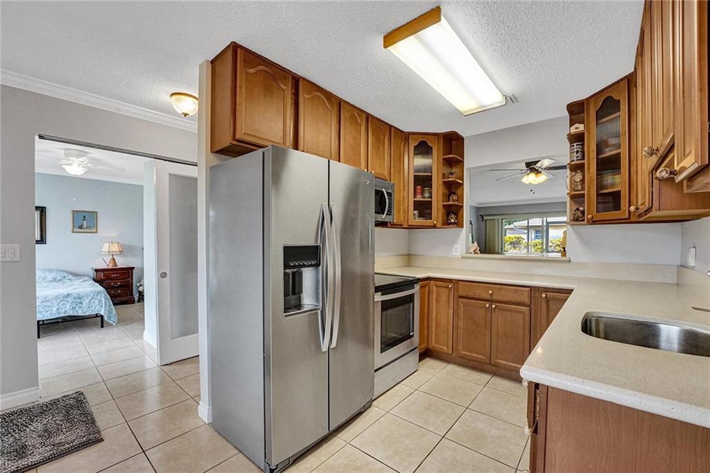 BOCA LAKES CONDO - Residential