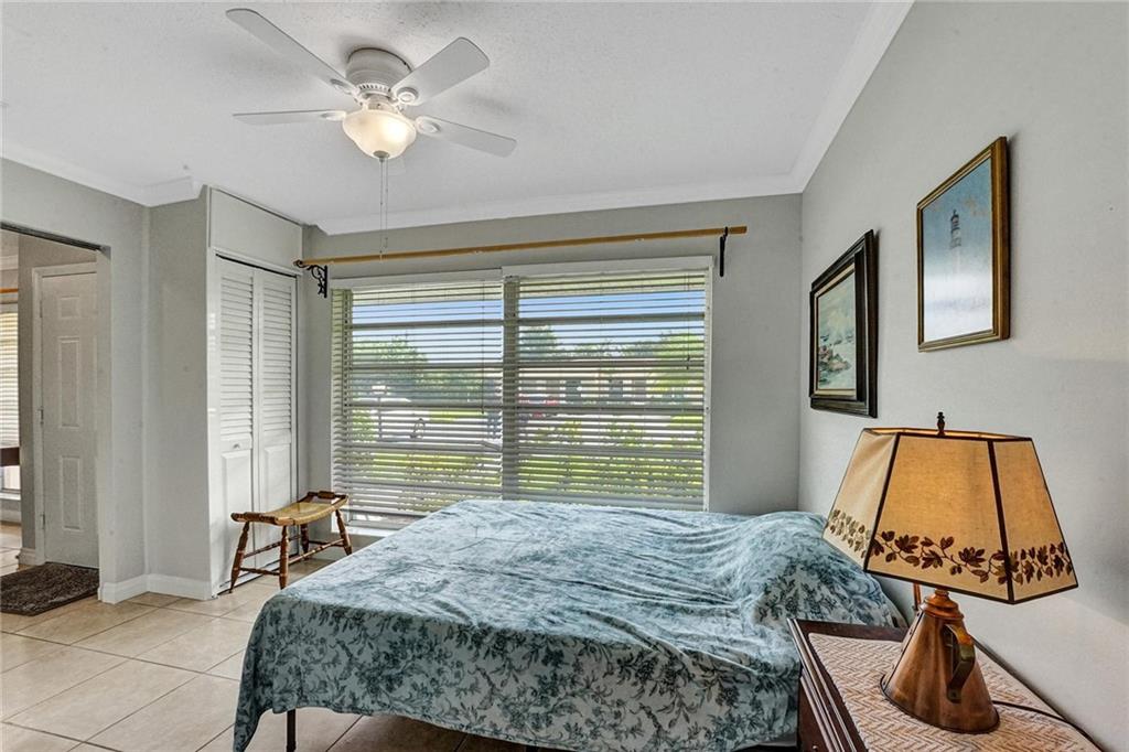 BOCA LAKES CONDO - Residential