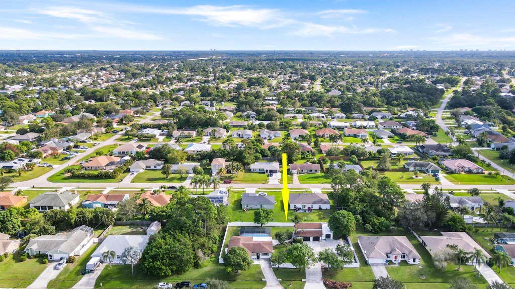 Photo of 1665 SE Harp Lane, Port Saint Lucie, FL 34983 (MLS # R11014895)
