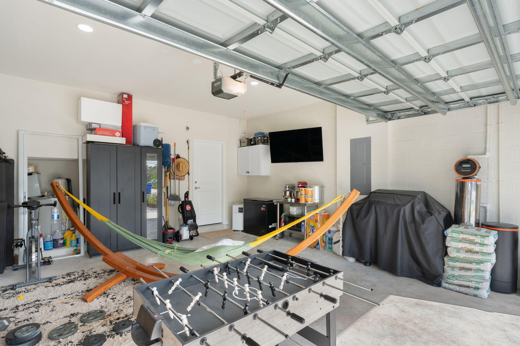 SOMERSET PLAZA - Residential