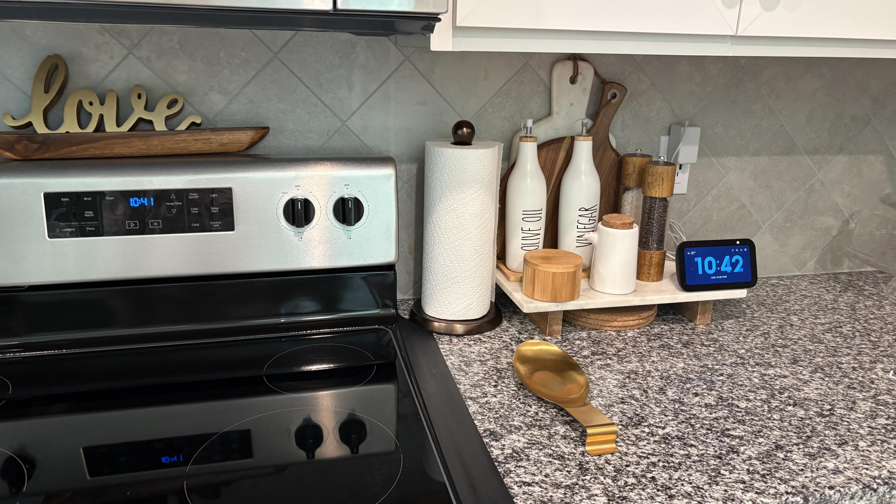 SOMERSET PLAZA - Residential