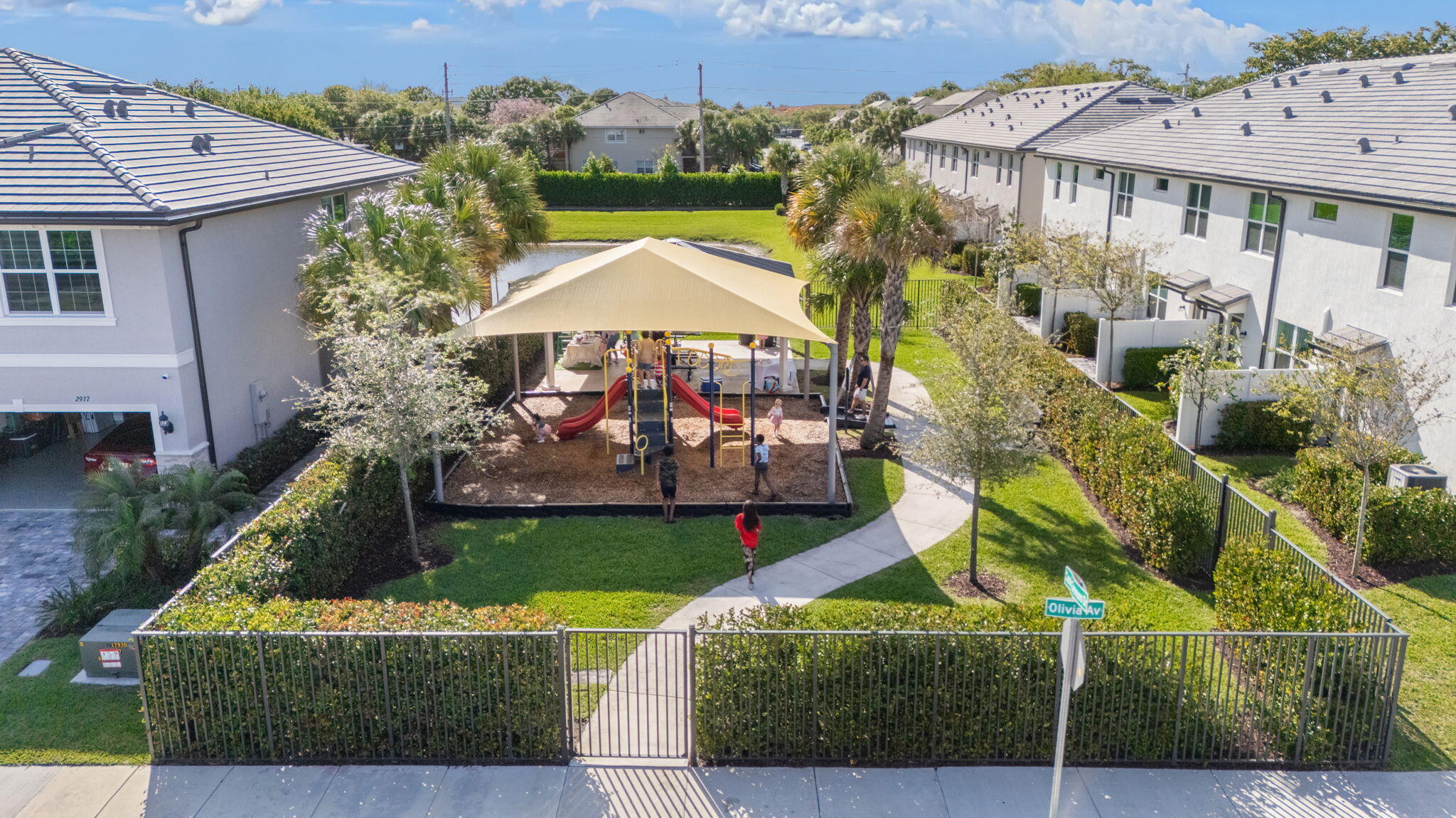 SOMERSET PLAZA - Residential