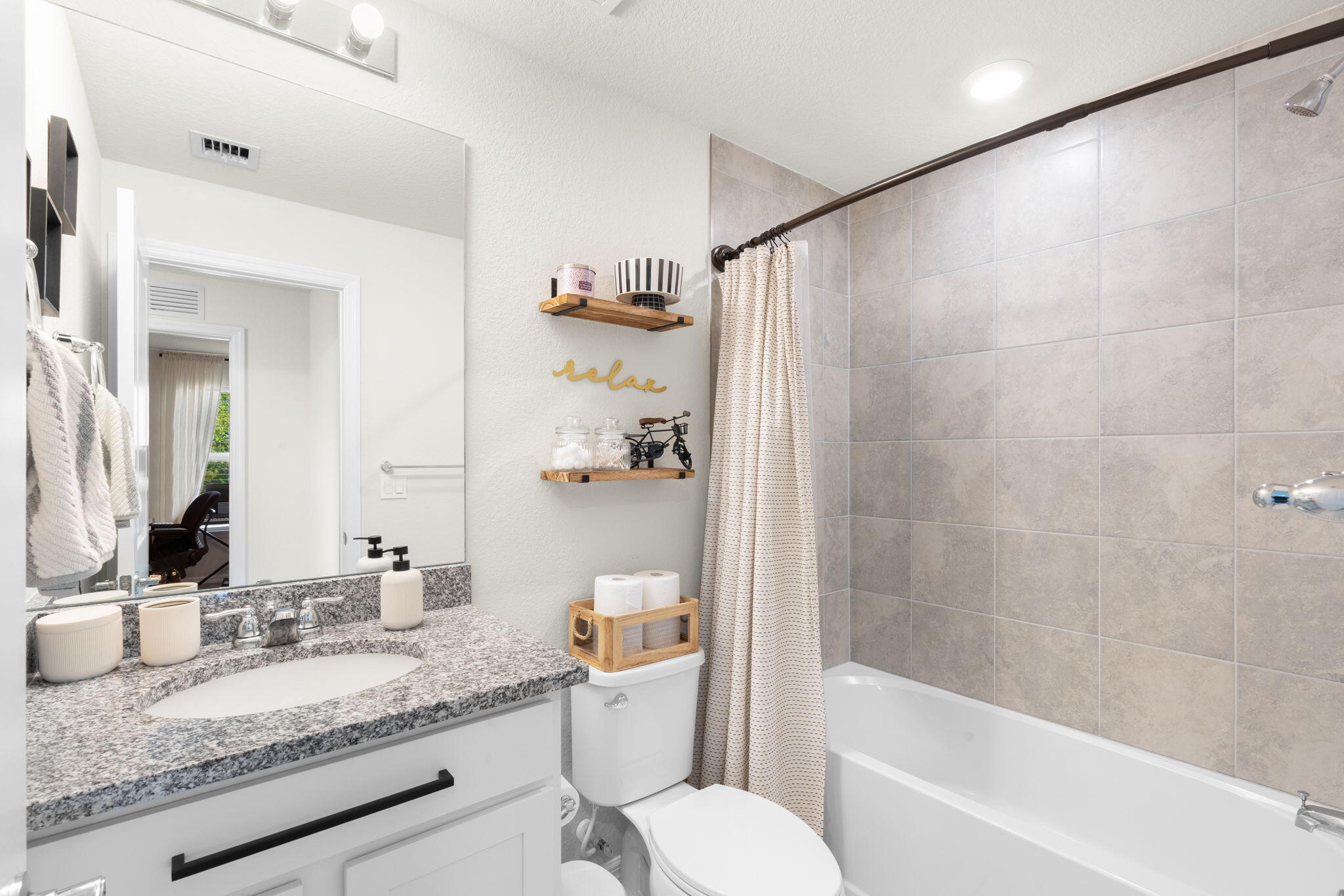 SOMERSET PLAZA - Residential