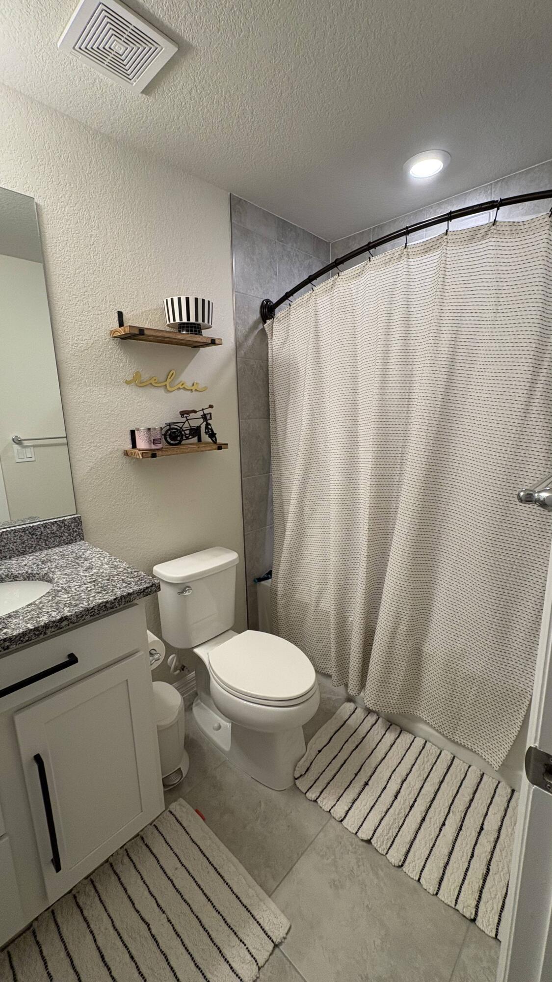 SOMERSET PLAZA - Residential