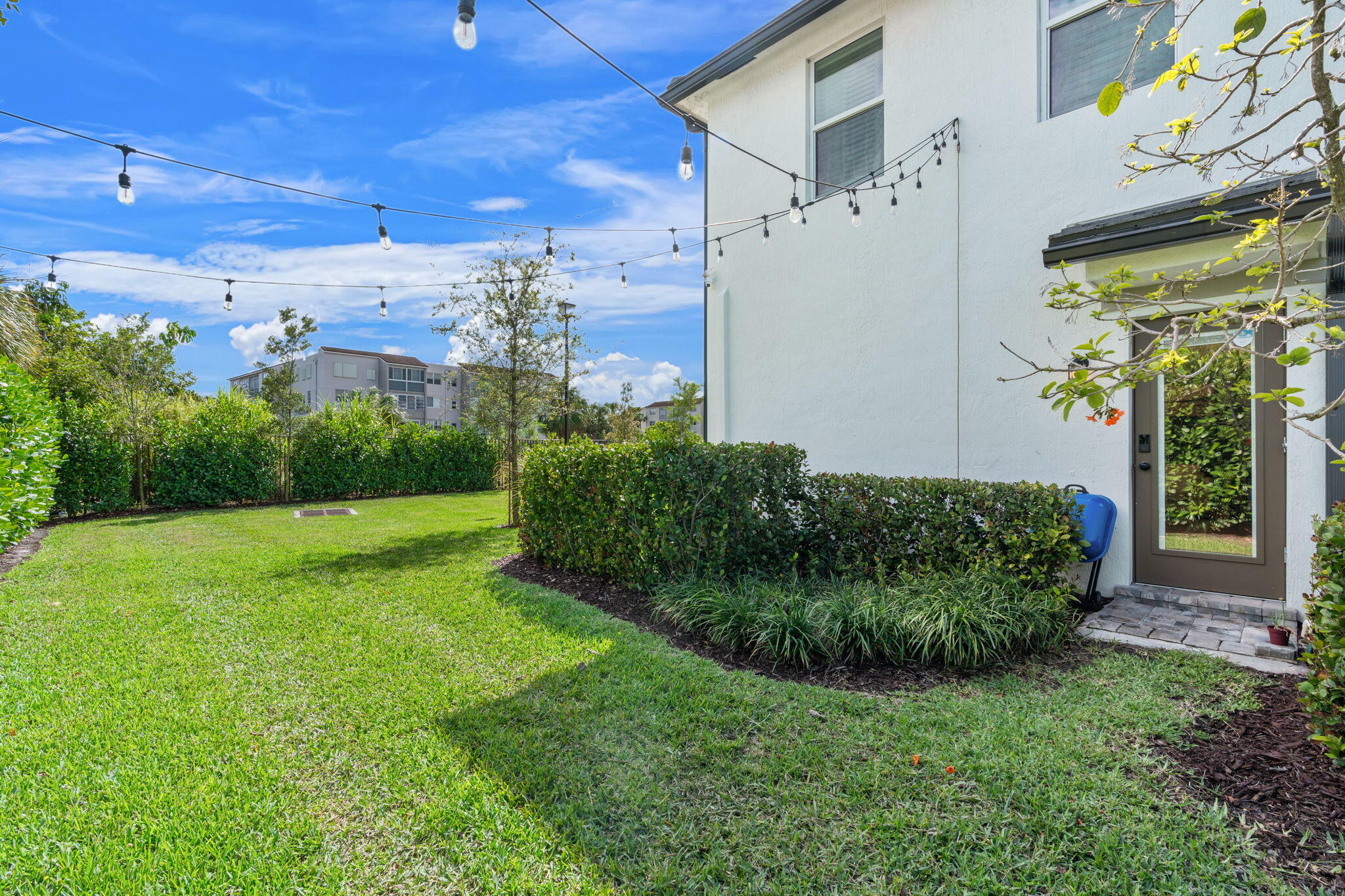 SOMERSET PLAZA - Residential