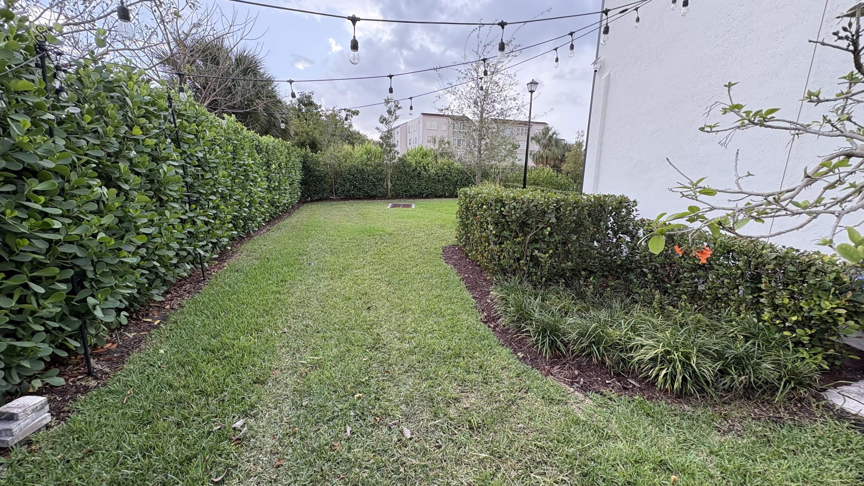 SOMERSET PLAZA - Residential