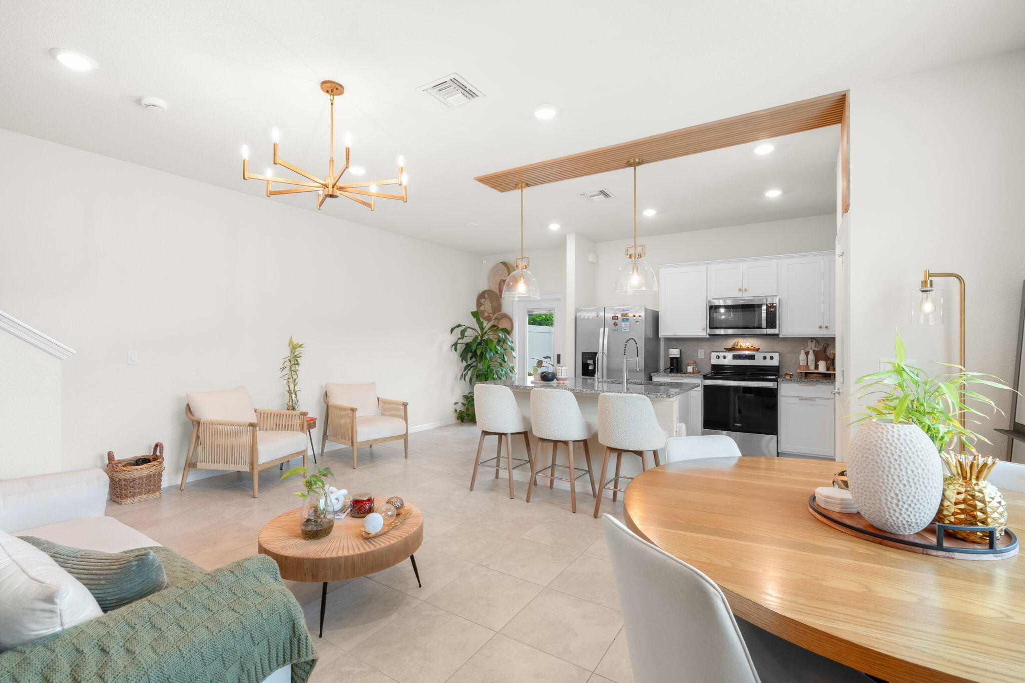 SOMERSET PLAZA - Residential