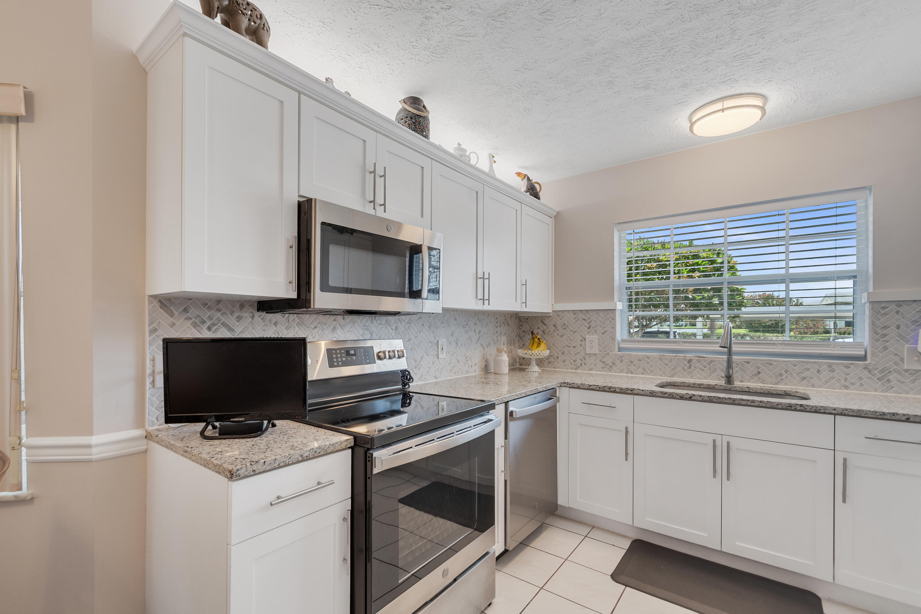740 Lake Orchid Circle 104