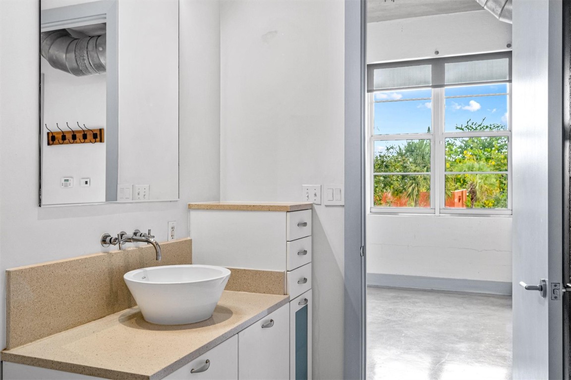 Avenue Lofts - Residential