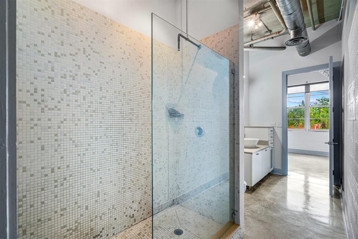Avenue Lofts - Residential