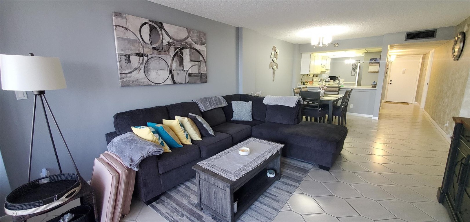 Boca Bayou Condo 01-04 - Residential Lease