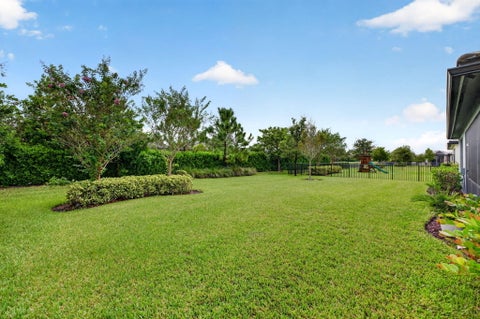 Tiny photo for 4529 Pinehurst Trail W, Oakland Park, FL 33309 (MLS # B26075955)