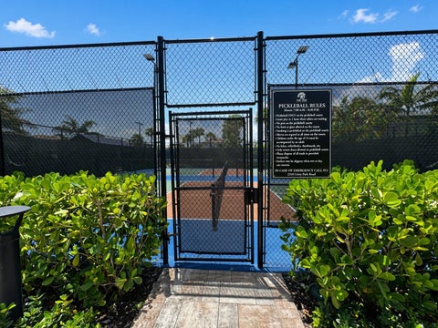 Tiny photo for 4529 Pinehurst Trail W, Oakland Park, FL 33309 (MLS # B26075955)