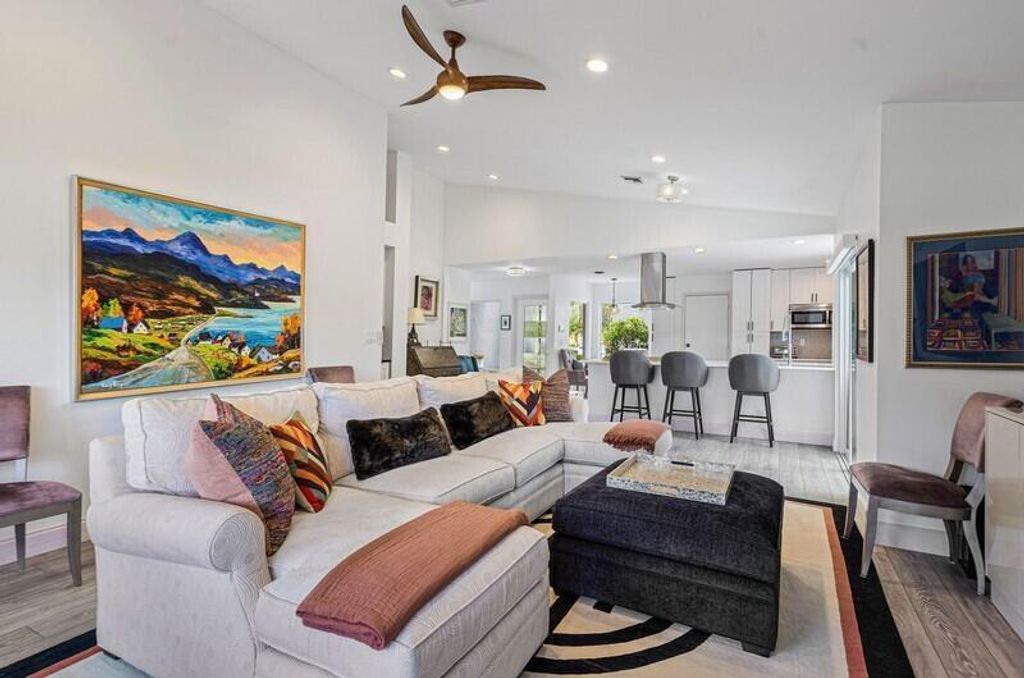 Photo of 6854 Touchstone Circle, Palm Beach Gardens, FL 33418 (MLS # R11132809)