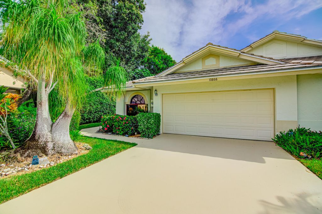 Photo of 10868 Stafford Circle N, Boynton Beach, FL 33436 (MLS # B26020244)