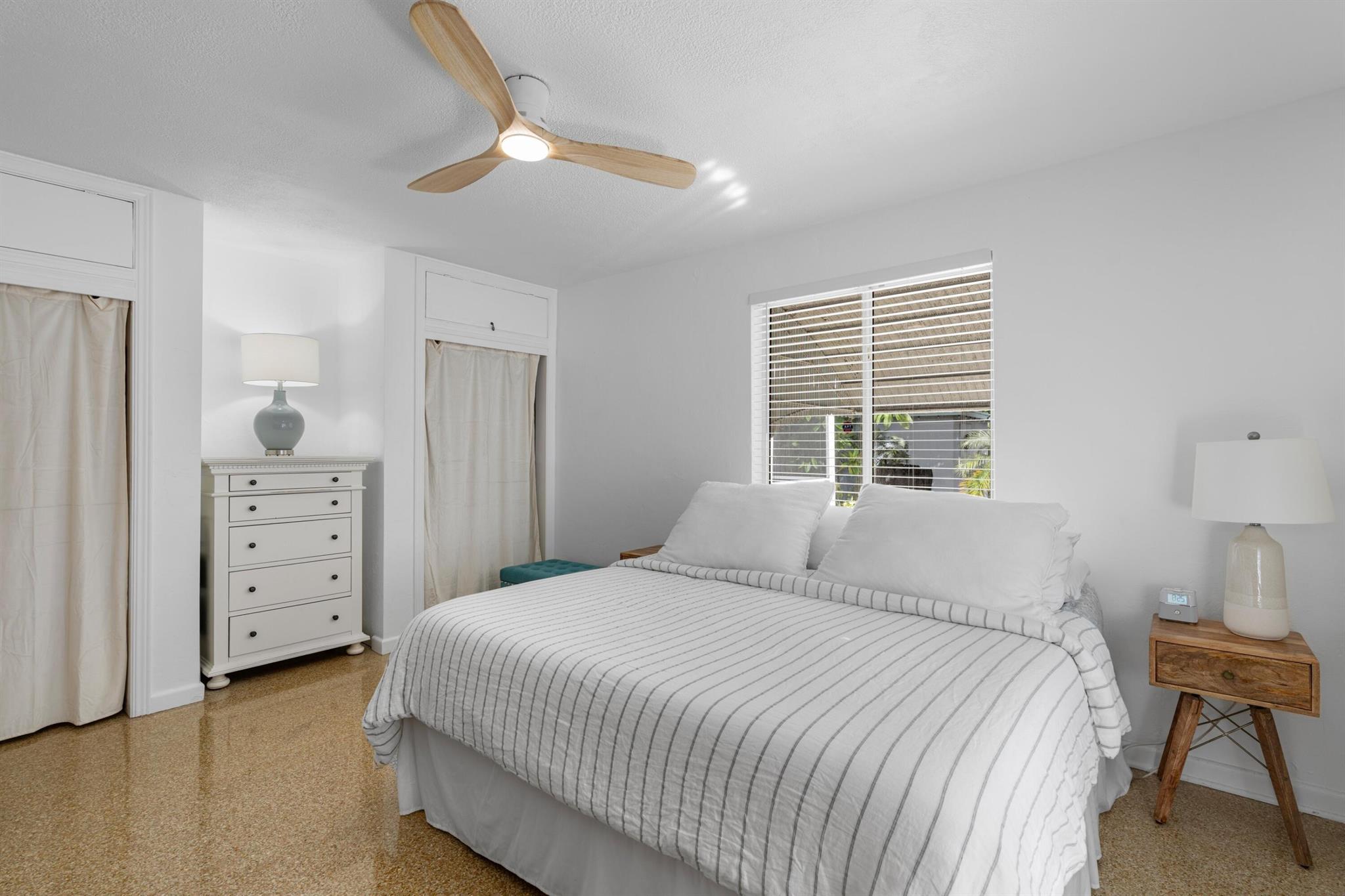 LAKE WORTH TOWN OF - Residential