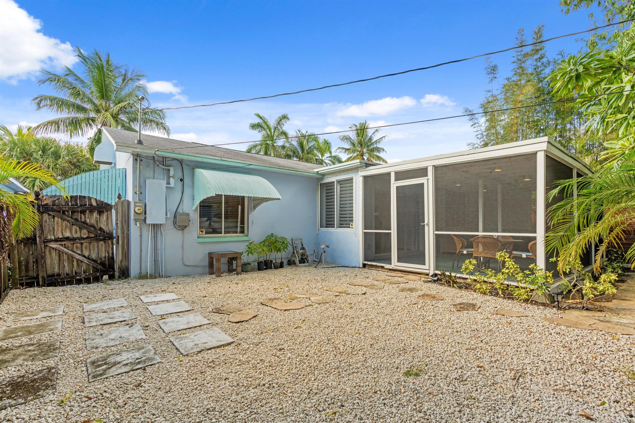 LAKE WORTH TOWN OF - Residential