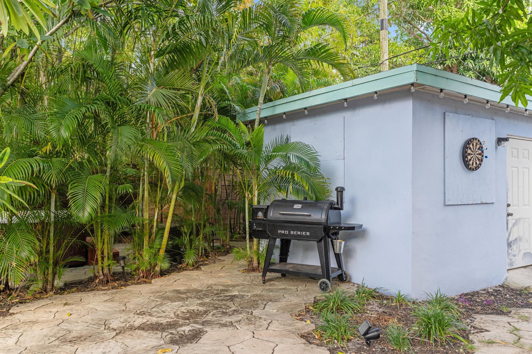 LAKE WORTH TOWN OF - Residential