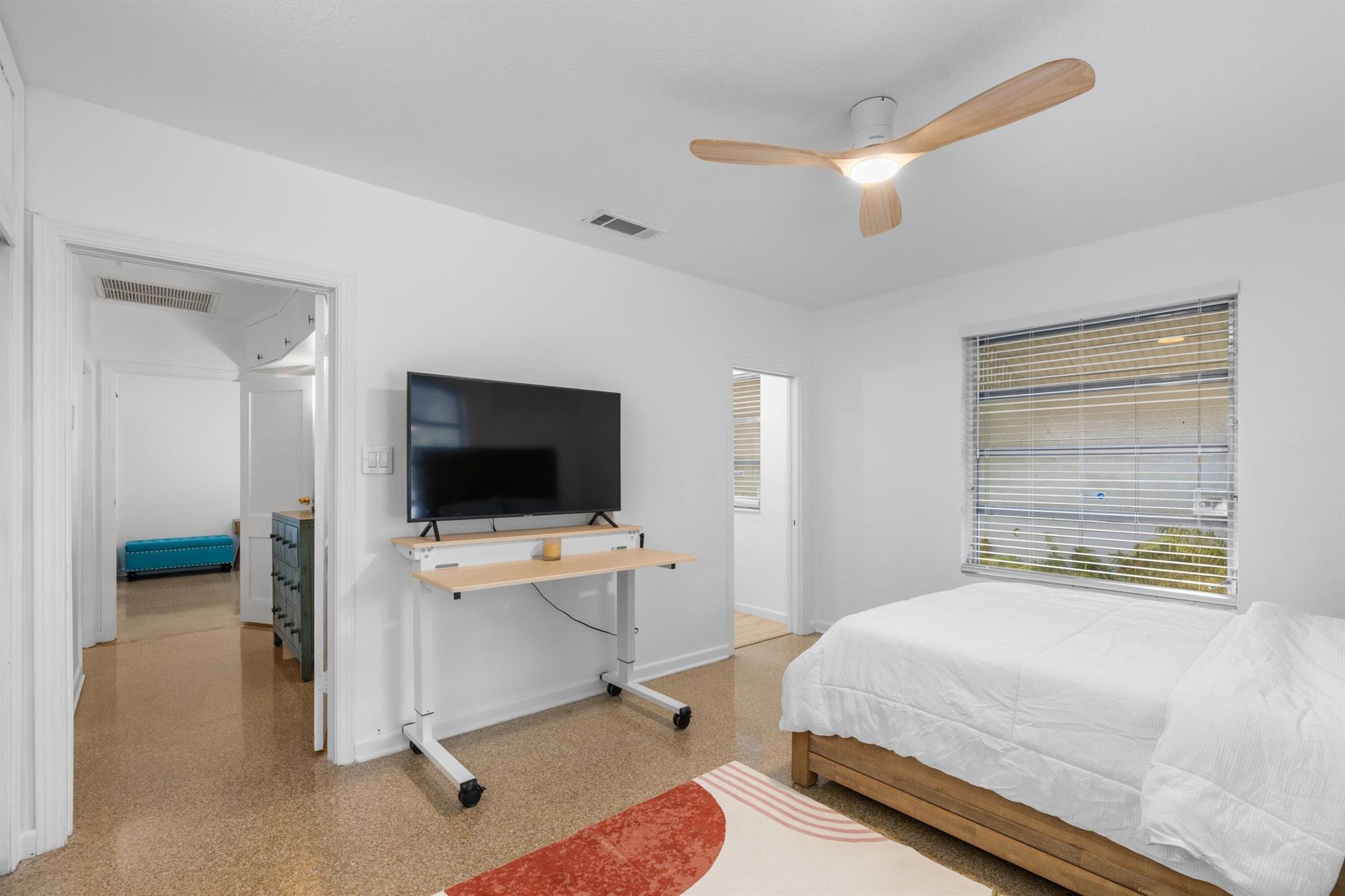 LAKE WORTH TOWN OF - Residential