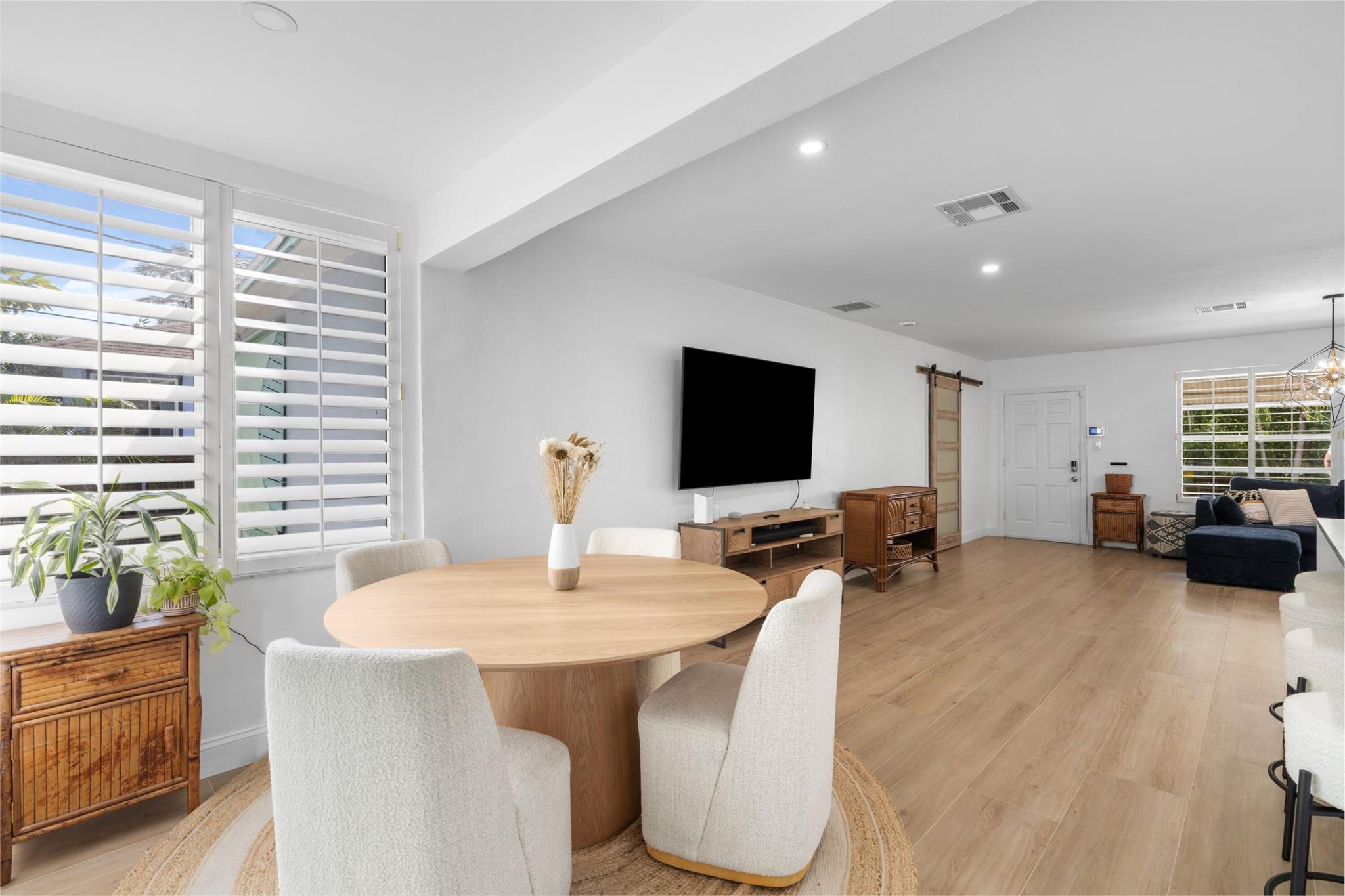 LAKE WORTH TOWN OF - Residential